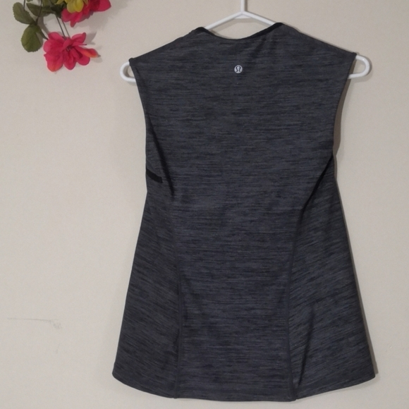 Lululemon Yoga Vitalize Tank Top with Built-in Bra - Picture 3 of 7